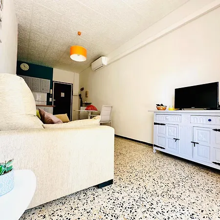 Global Immo 2211 Claudia A2 Apartment *